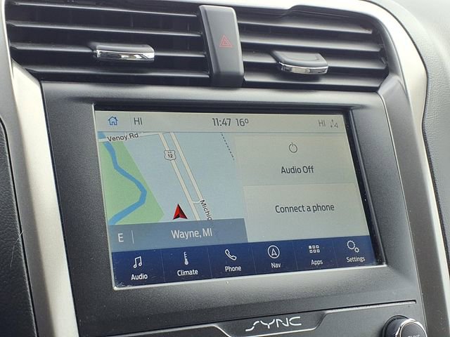 Used 2020 Ford Fusion SEL image 12