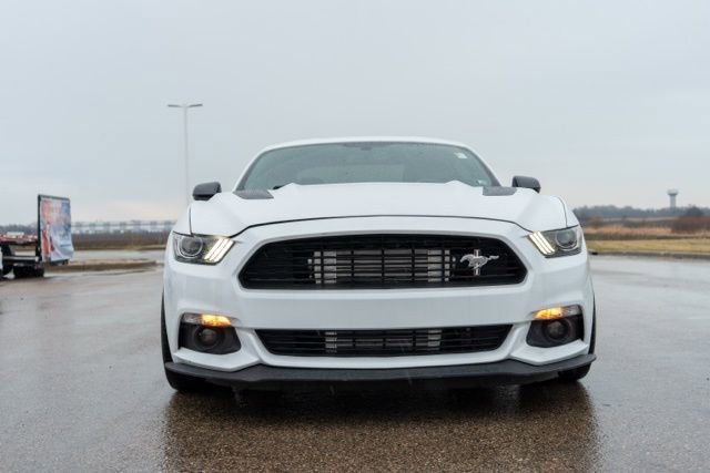 Used 2016 Ford Mustang GT Premium image 2