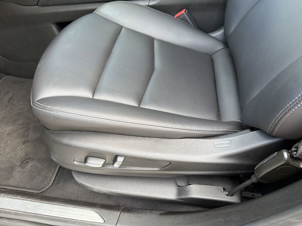 Certified 2024 Cadillac XT5 Luxury image 20