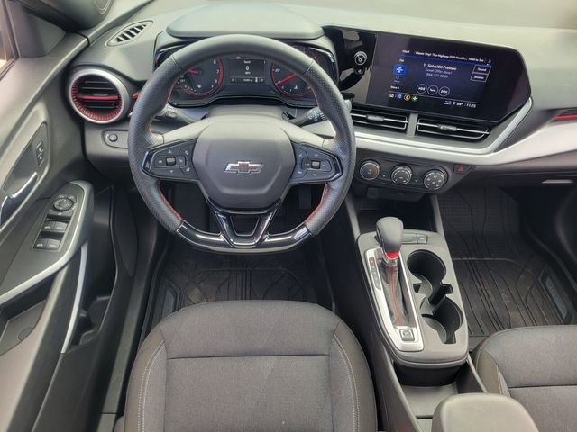 Used 2024 Chevrolet Trax RS image 12