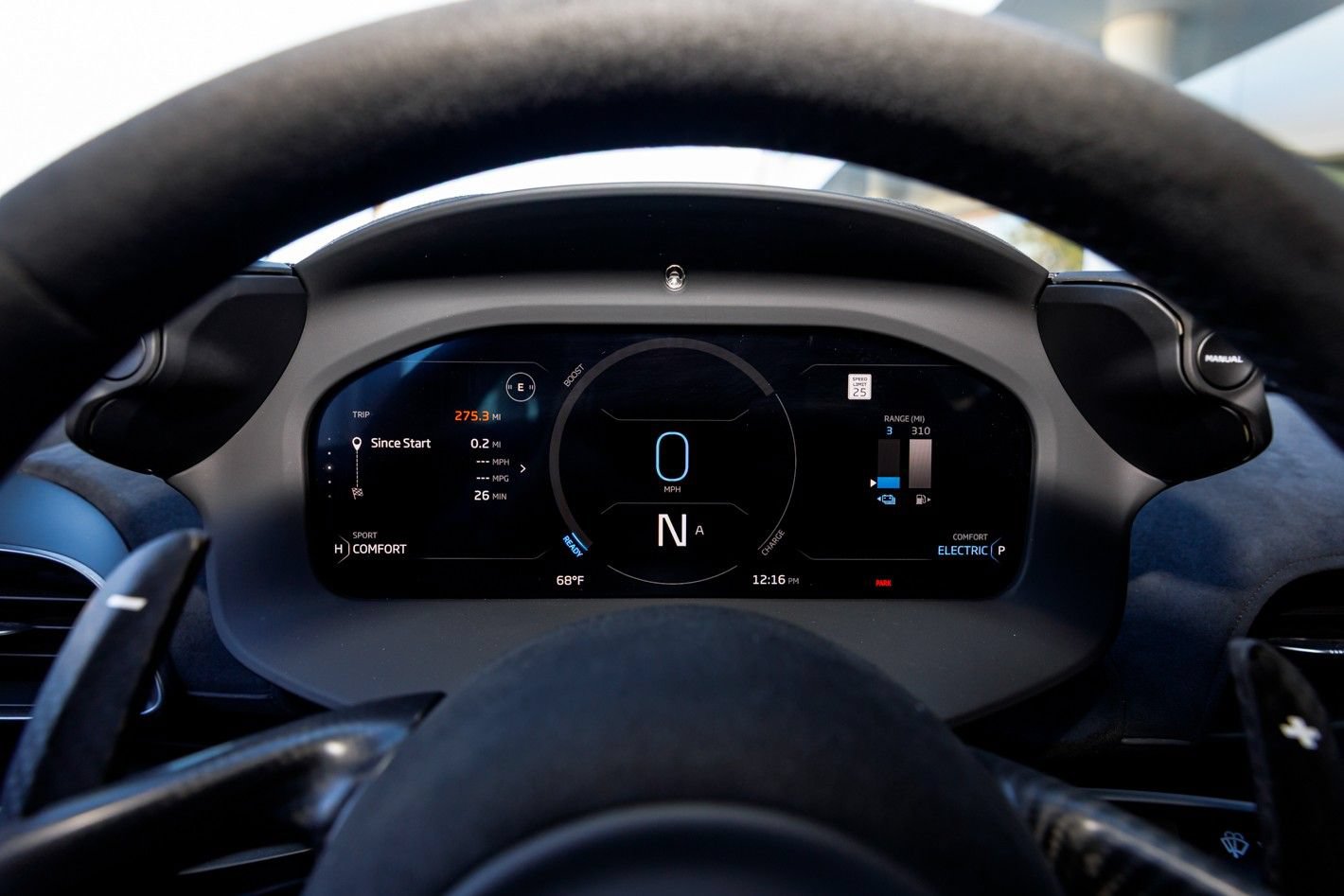 Used 2023 McLaren Artura RWD image 38
