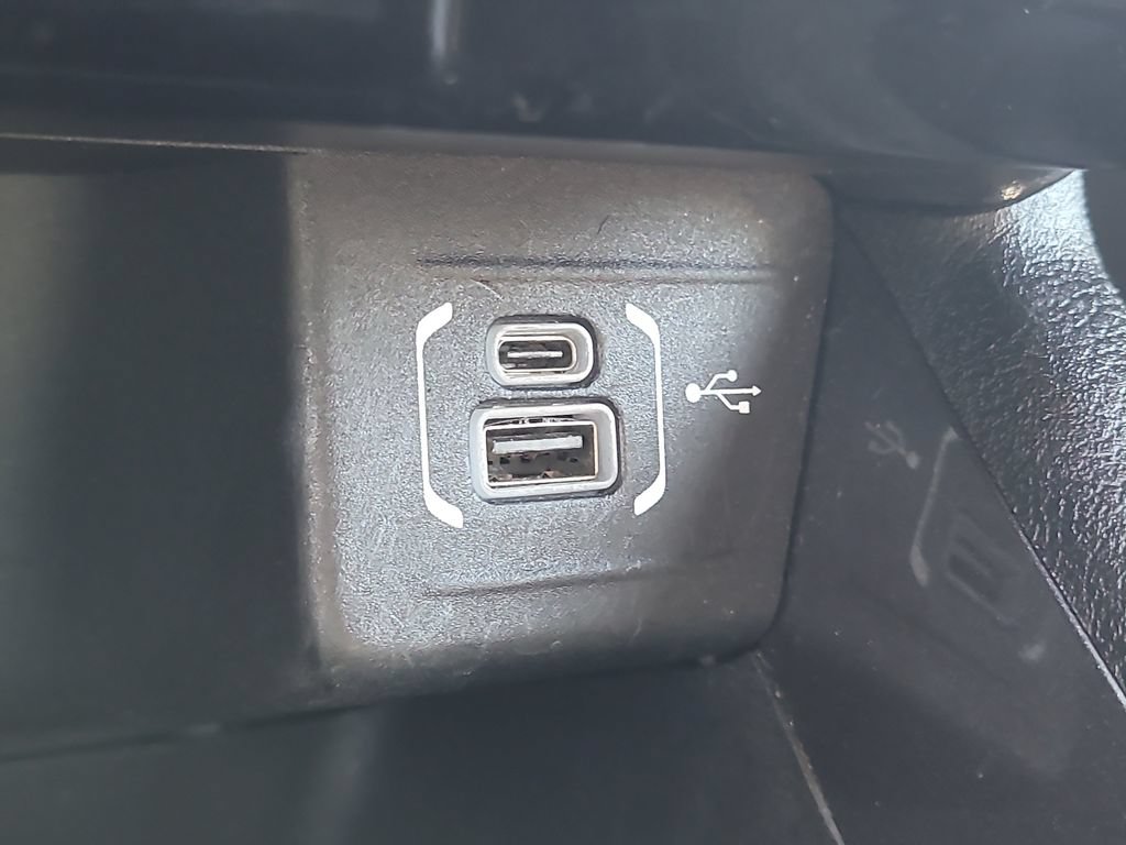 Used 2024 Jeep Compass Latitude AWD/4WD image 27