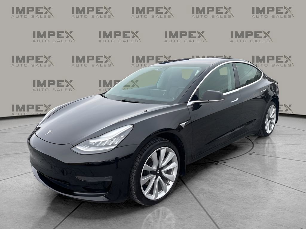 Used 2020 Tesla Model 3 Standard Range Plus image 1