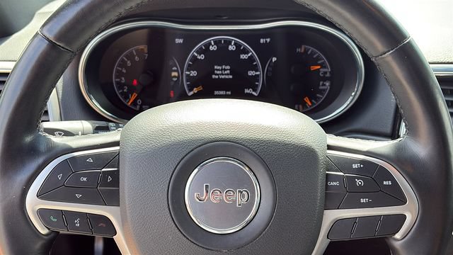 Used 2022 Jeep Grand Cherokee Limited w/ Tech Group AWD/4WD image 12