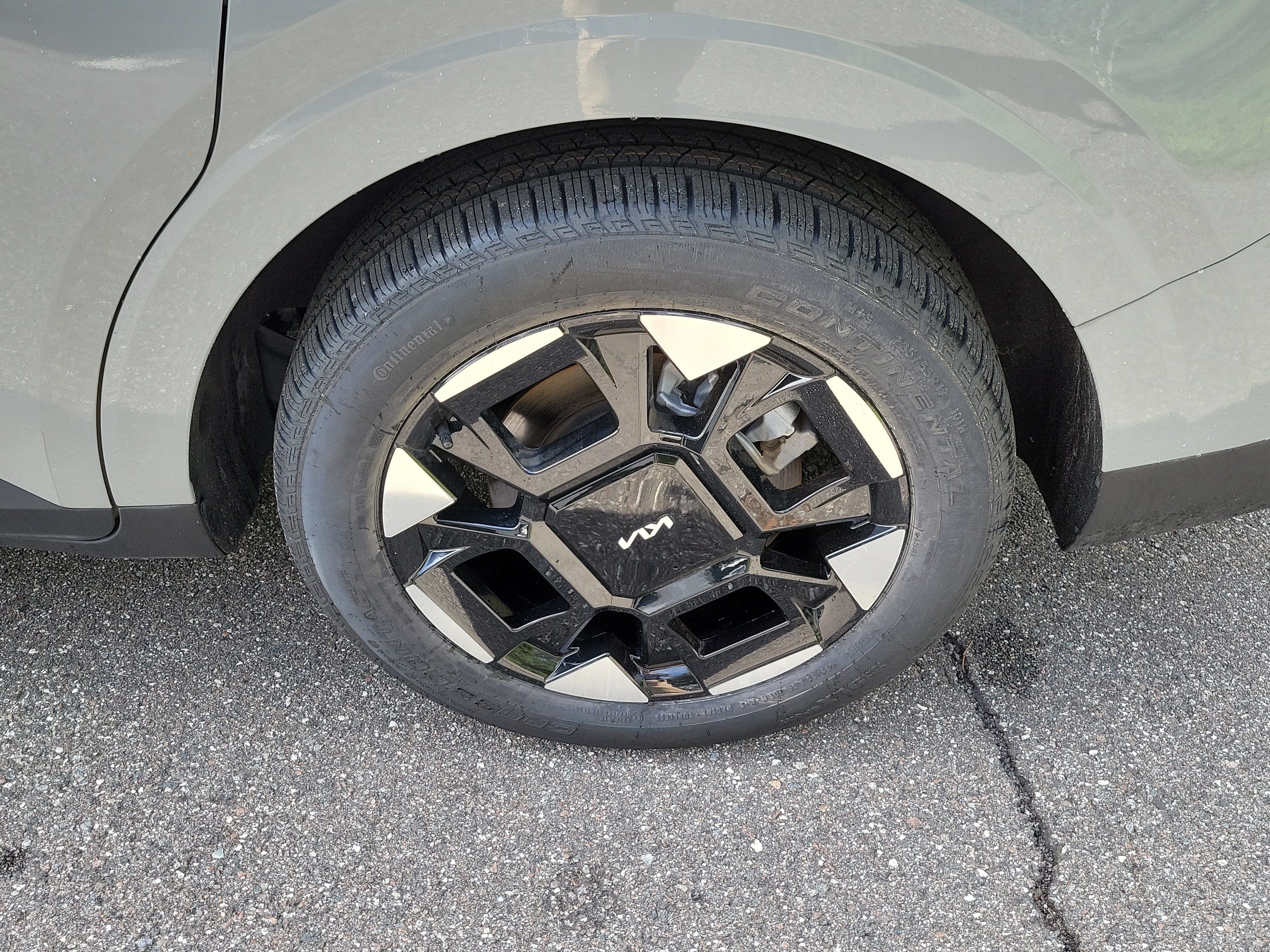 Certified 2025 Kia Carnival EX FWD image 39