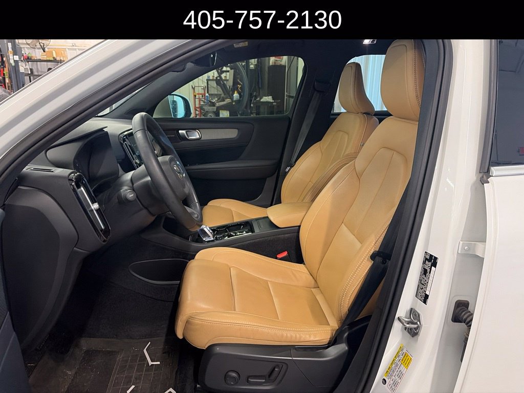 Used 2021 Volvo XC40 T5 Inscription w/ Protection Package Premier AWD/4WD image 4