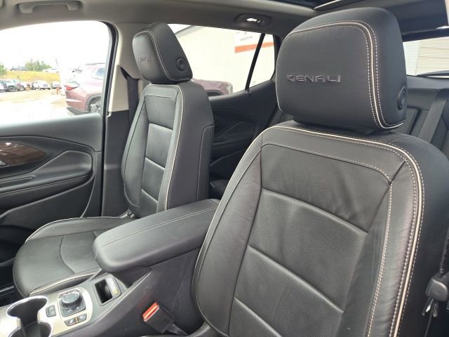 Used 2020 GMC Terrain Denali w/ Denali Premium Package image 19