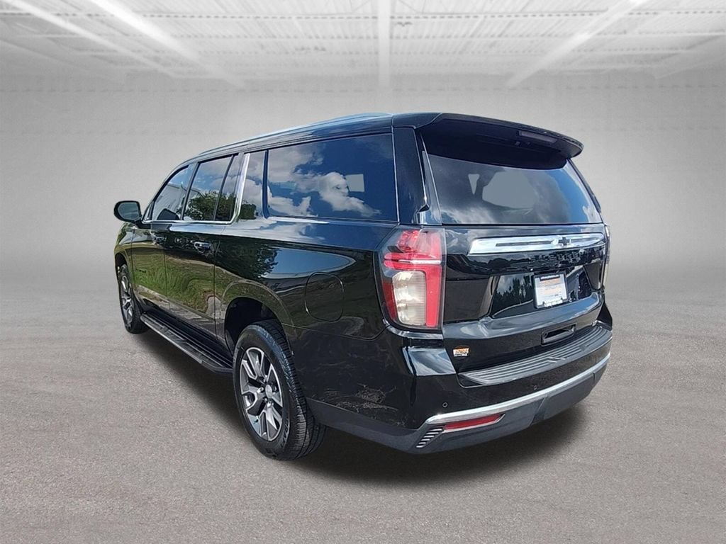 Used 2022 Chevrolet Suburban LT w/ LT Signature Plus Package AWD/4WD image 31