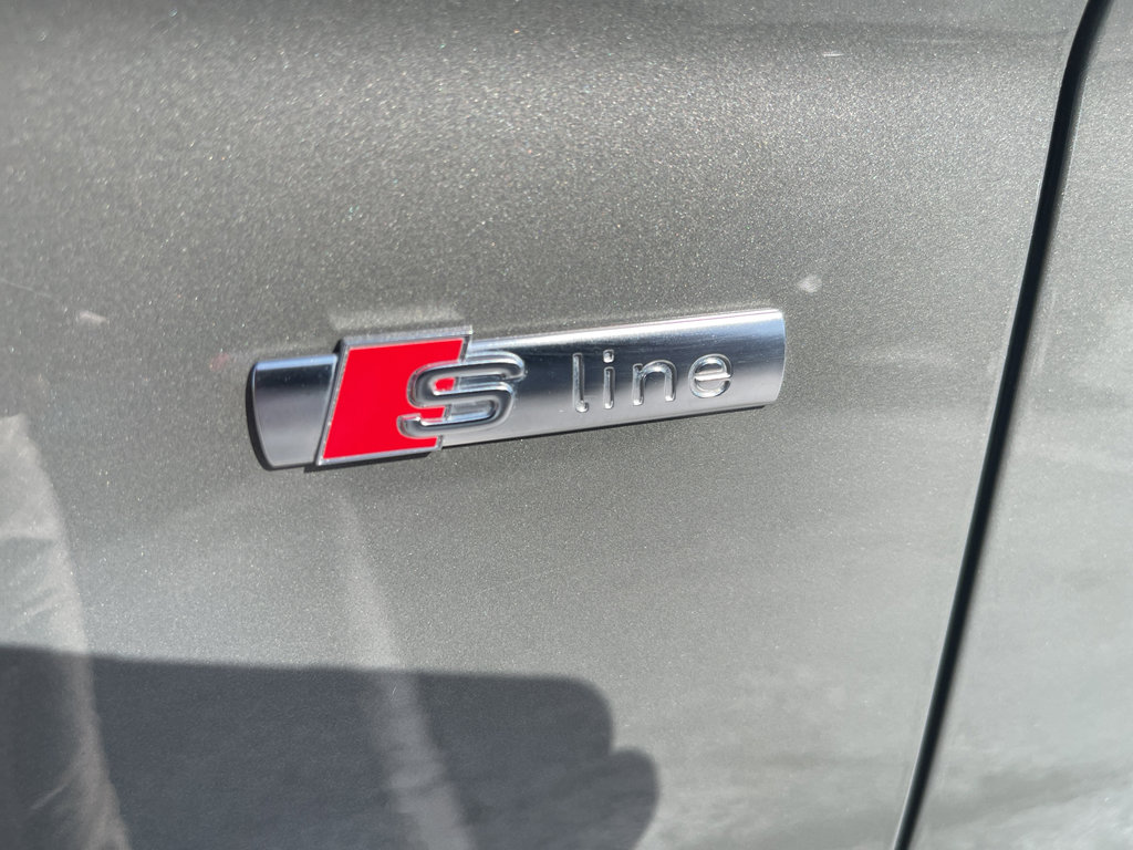 Used 2025 Audi Q5 2.0T Premium image 12