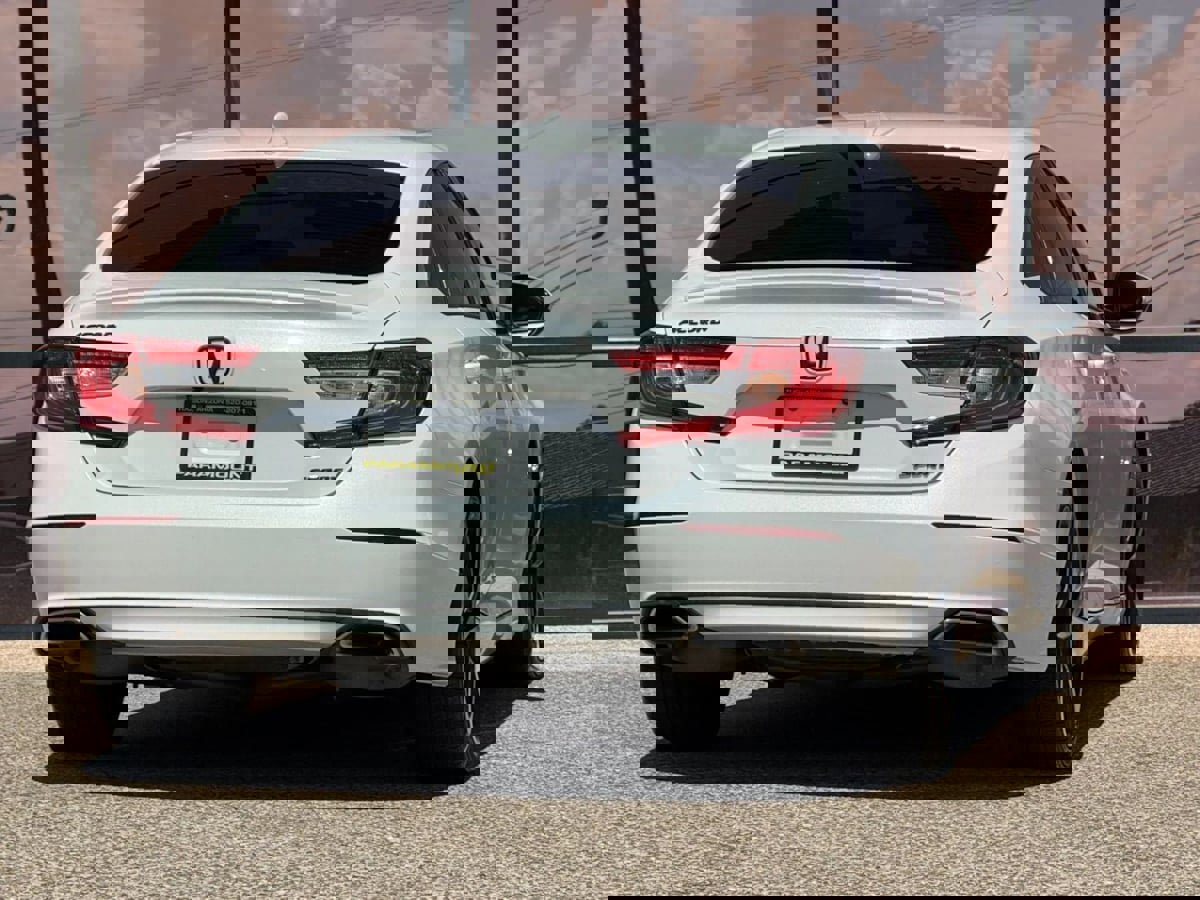 Used 2018 Honda Accord Sport image 15