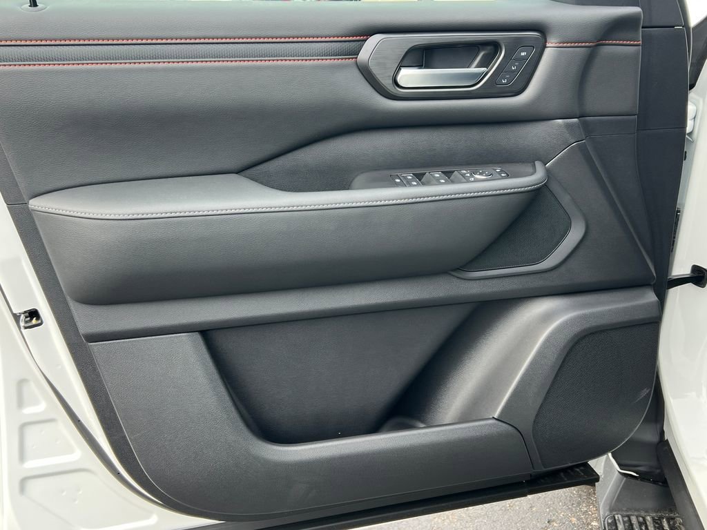 New 2026 Nissan Armada PRO-4X w/ Captain's Chari Seat Package image 16