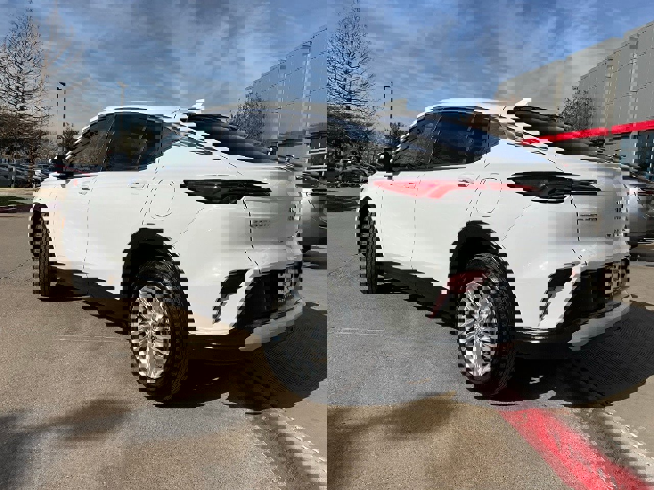 Used 2025 Buick Envista Preferred image 8