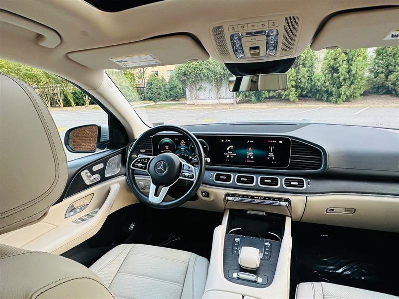 Used 2021 Mercedes-Benz GLS 450 4MATIC image 36