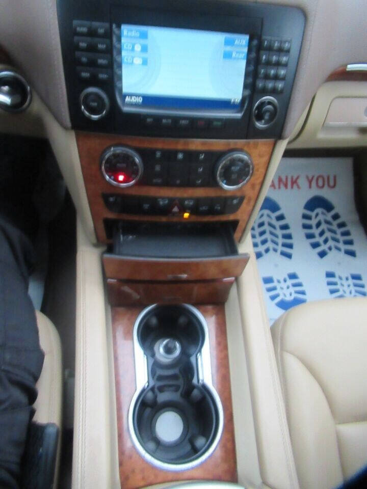 Used 2008 Mercedes-Benz GL 320 CDI 4MATIC image 16