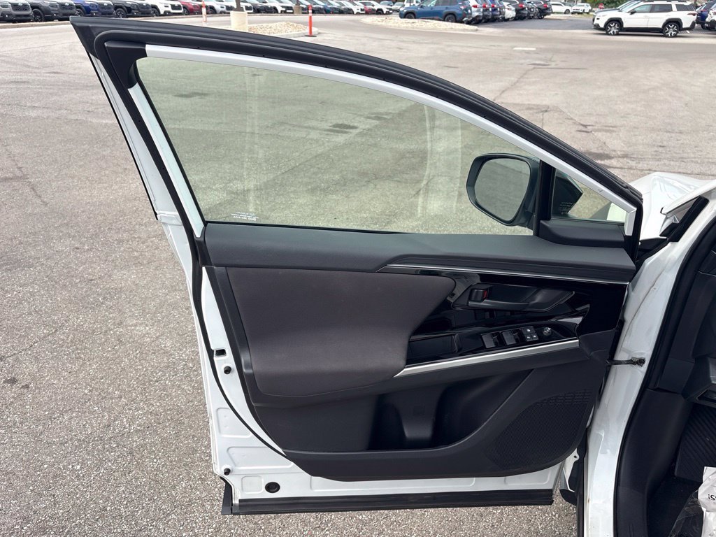 Certified 2023 Subaru Solterra AWD image 16