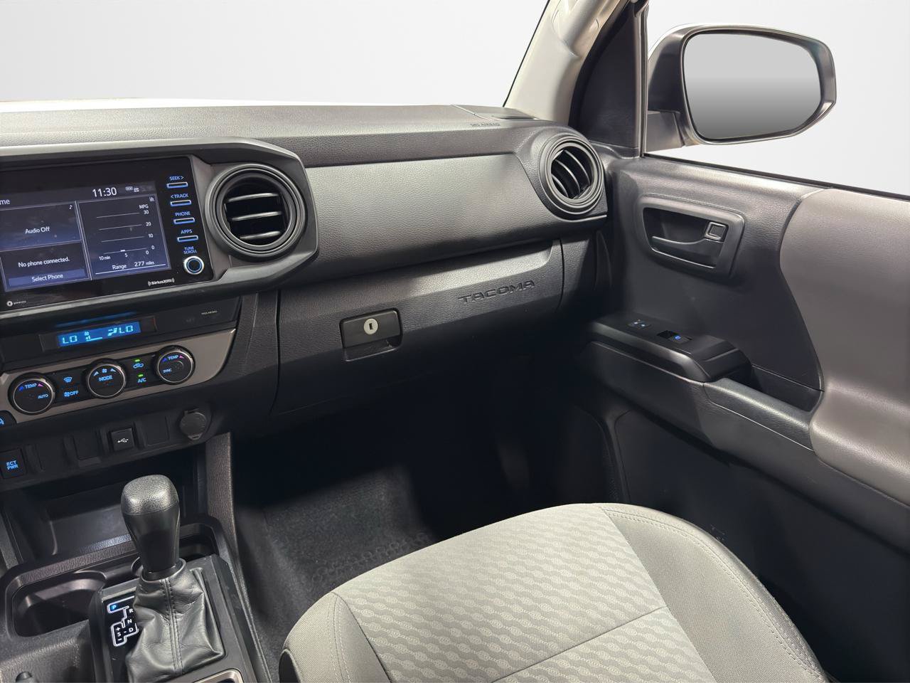 Used 2022 Toyota Tacoma SR AWD/4WD image 25