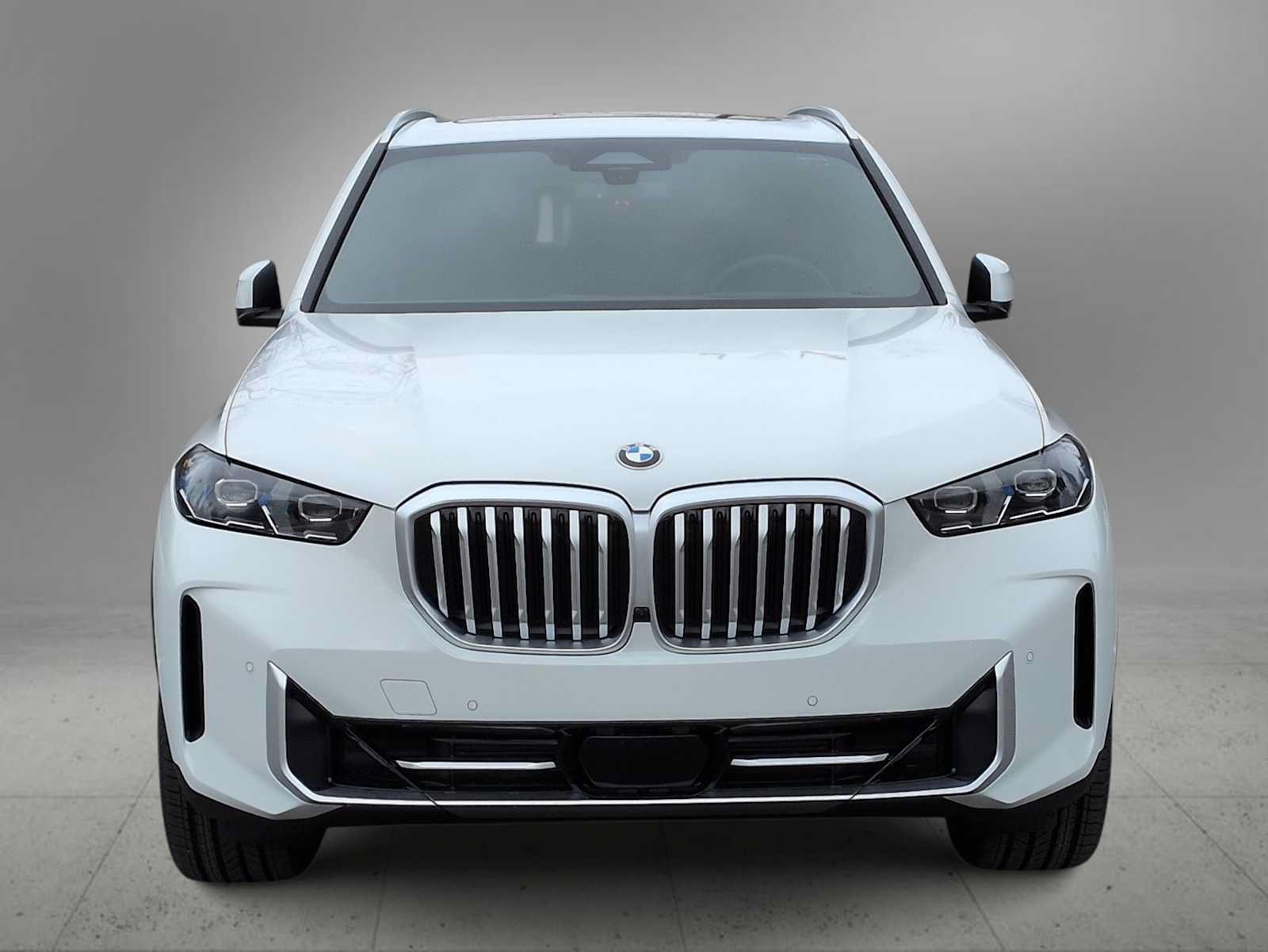 Used 2026 BMW X5 xDrive40i w/ Premium Package AWD/4WD image 3