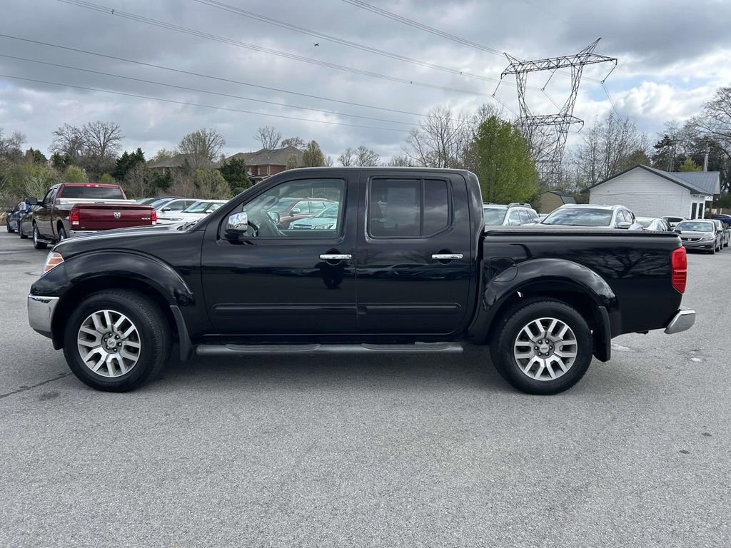 Used 2013 Nissan Frontier SL w/ Moonroof Pkg image 6
