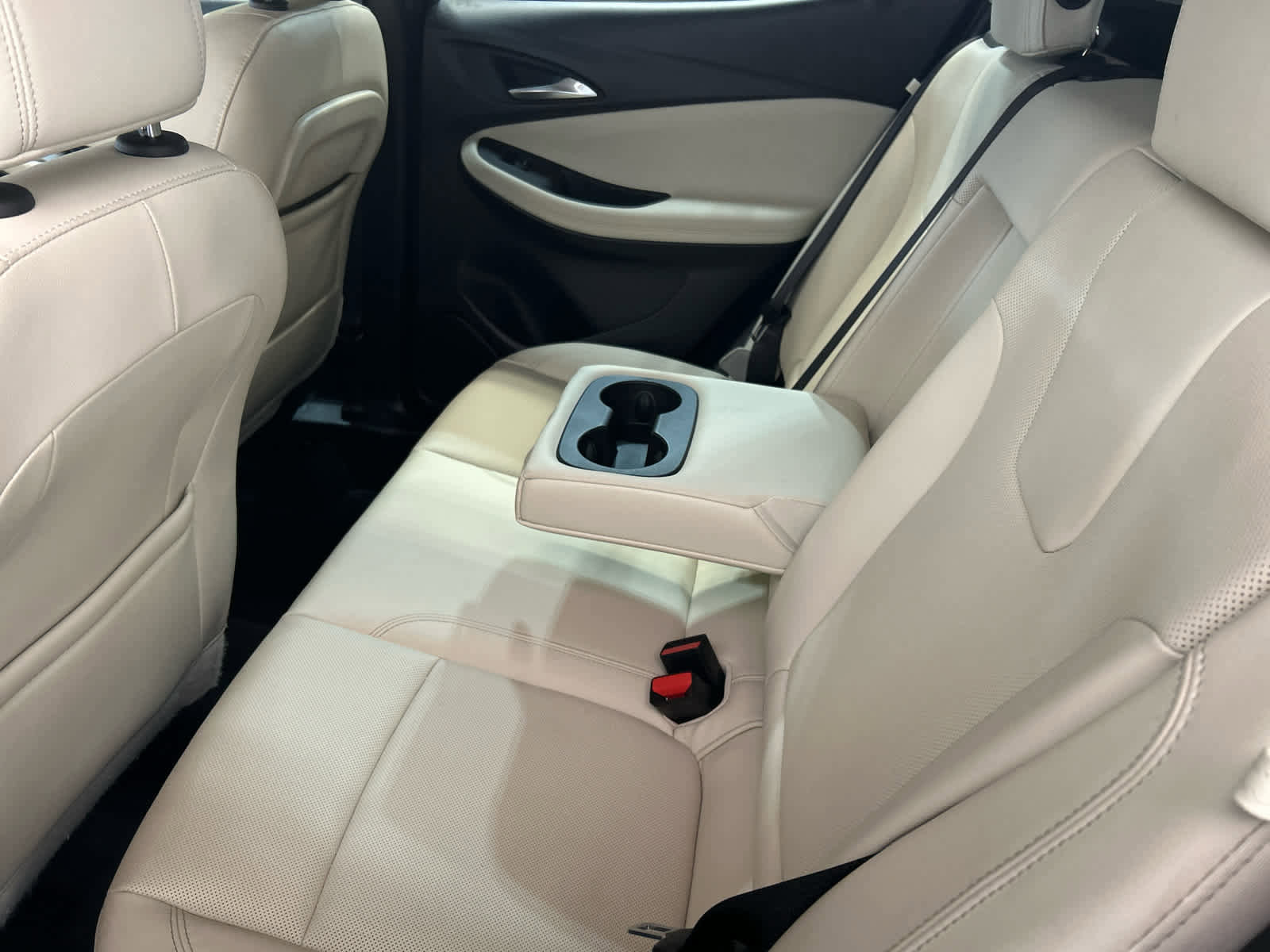 Used 2024 Buick Encore GX Sport Touring w/ Comfort Package image 5