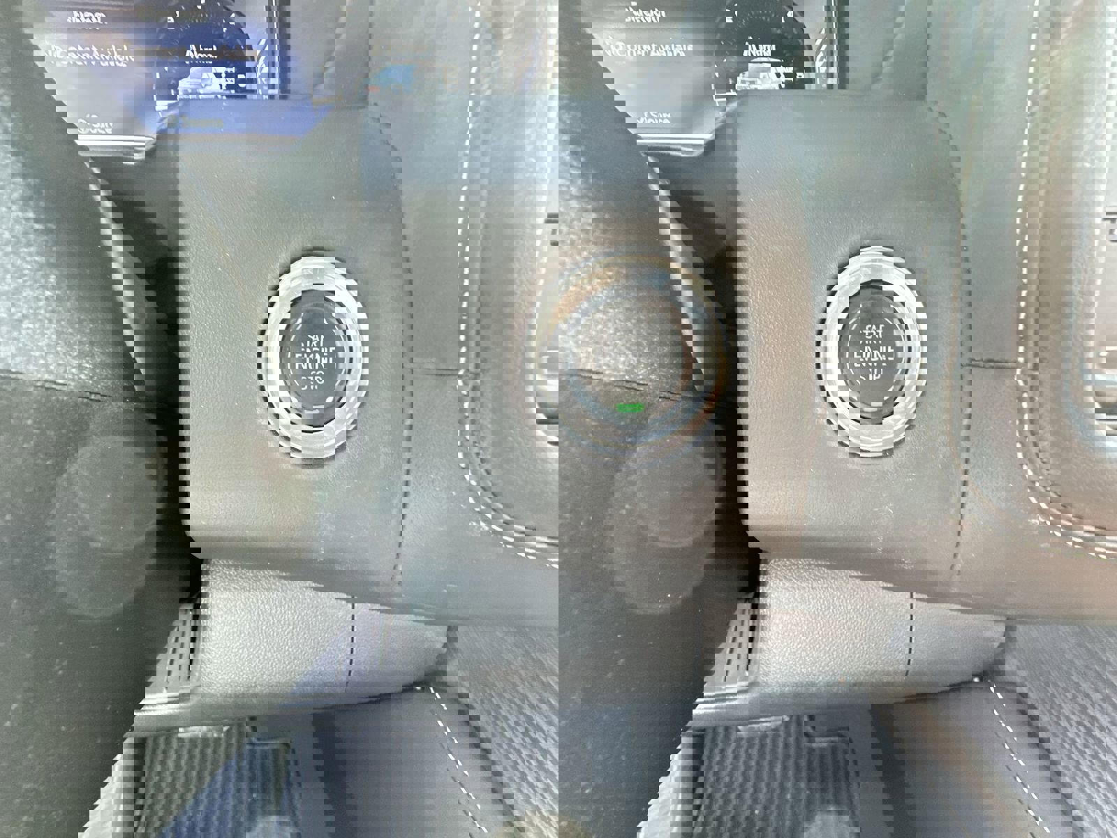 Used 2024 GMC Yukon Denali Ultimate image 17