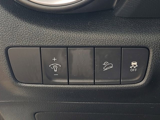 Used 2023 Hyundai Kona SEL image 28