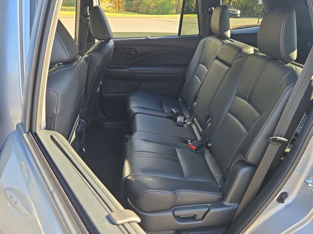 Used 2023 Honda Passport TrailSport image 24