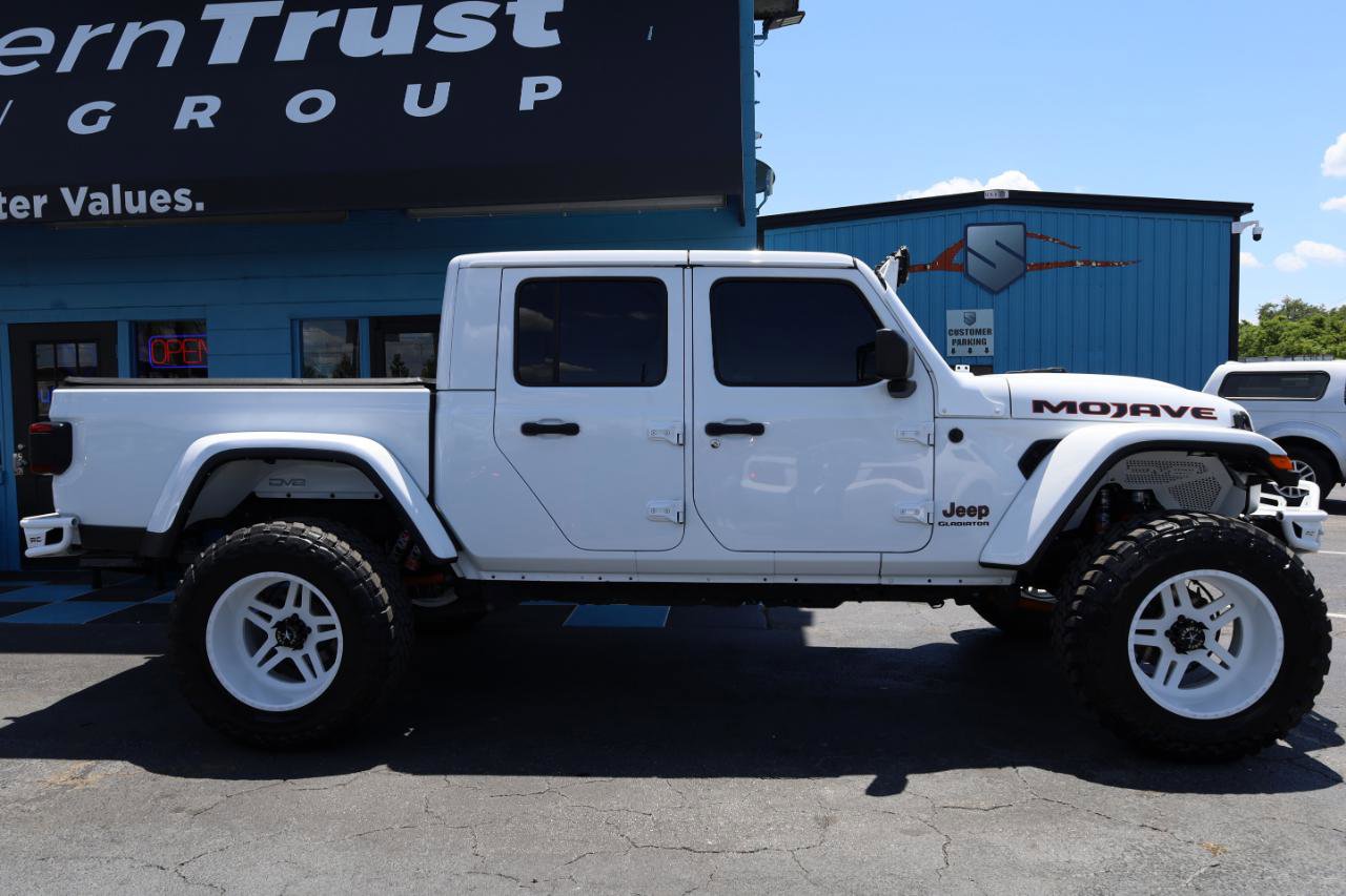 Used 2022 Jeep Gladiator Mojave w/ LED Lighting Group AWD/4WD image 5