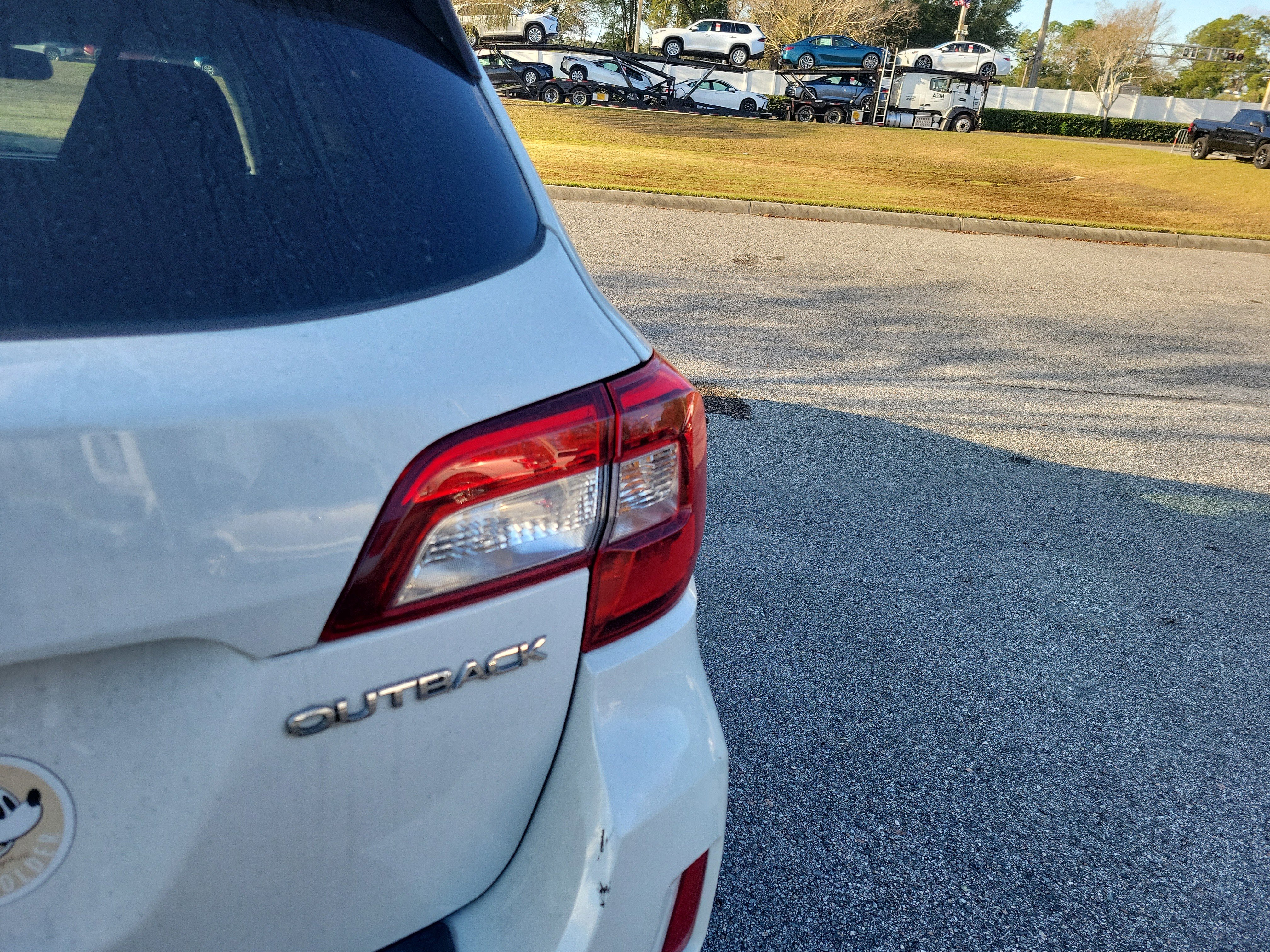 Used 2015 Subaru Outback 2.5i Premium image 21