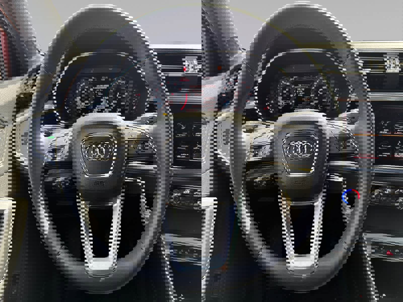 Used 2025 Audi Q3 2.0T Premium AWD/4WD image 12