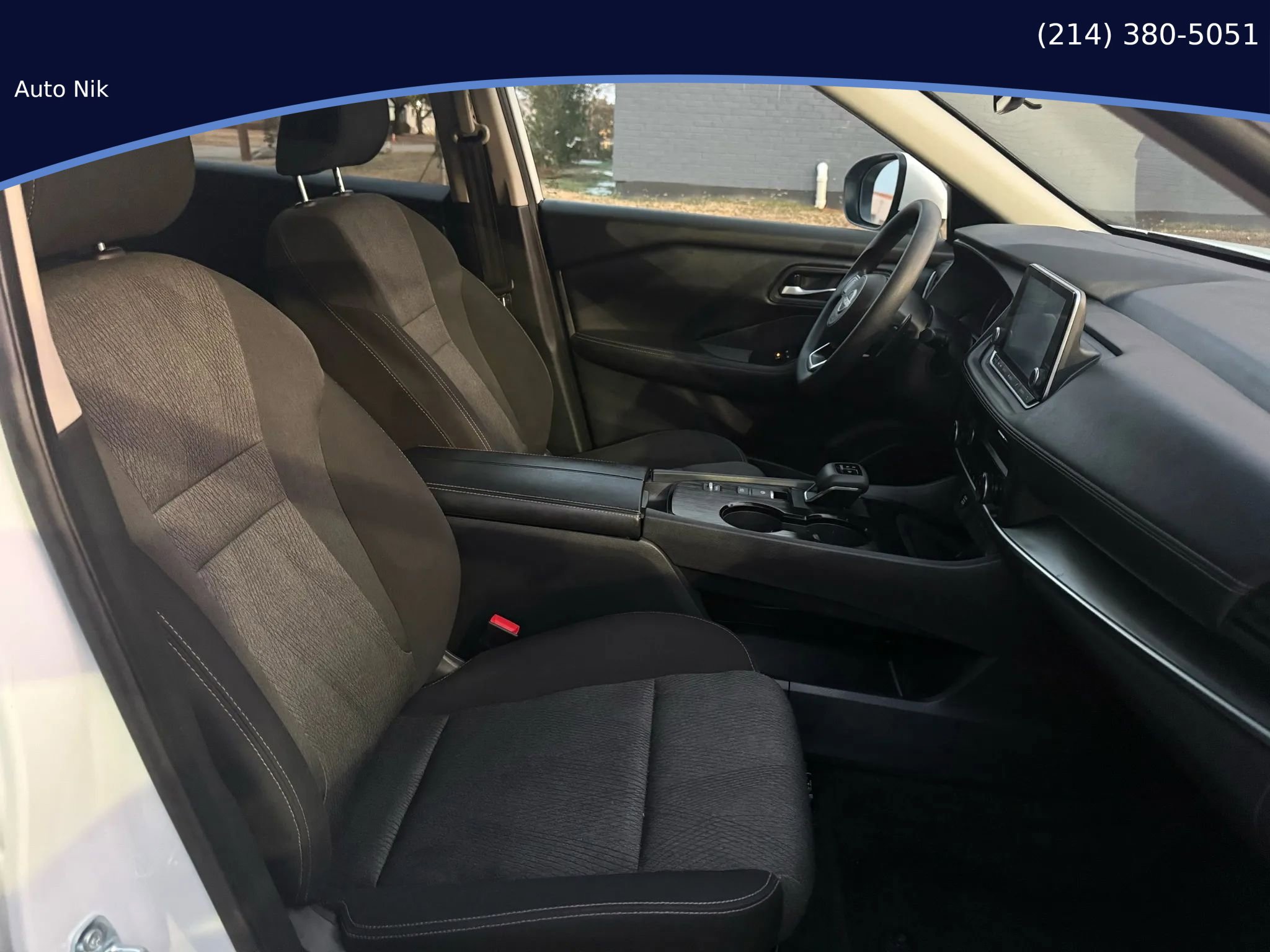 Used 2024 Nissan Rogue SV image 16