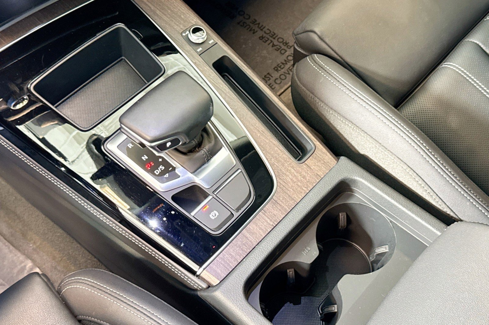 Used 2023 Audi Q5 e Premium Plus w/ Premium Plus Package image 16