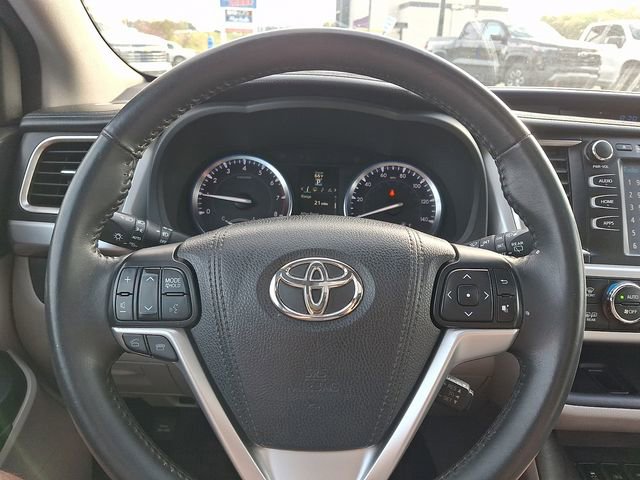 Used 2016 Toyota Highlander XLE image 20