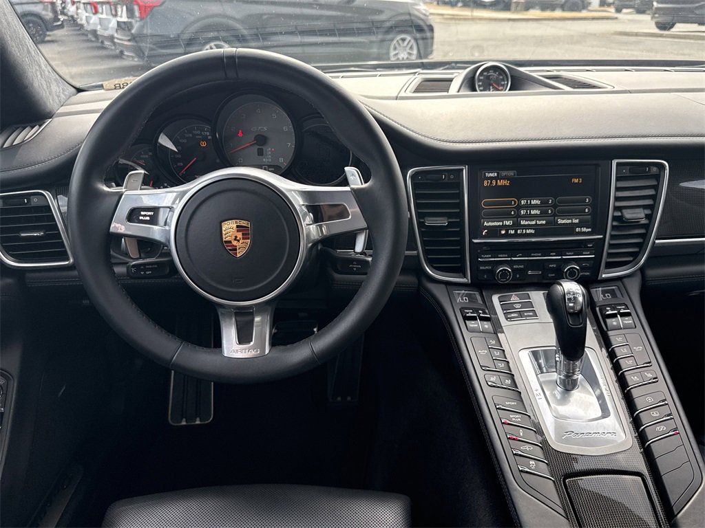 Used 2016 Porsche Panamera GTS image 25