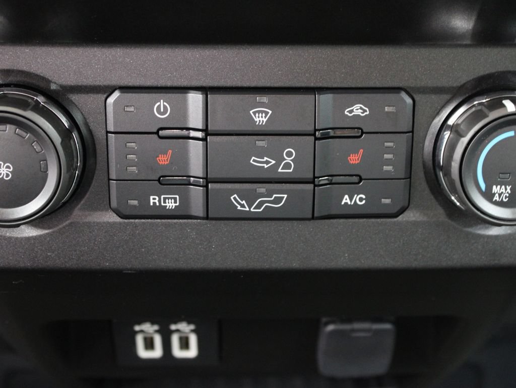 Used 2019 Ford F150 XLT w/ Equipment Group 302A Luxury AWD/4WD image 59