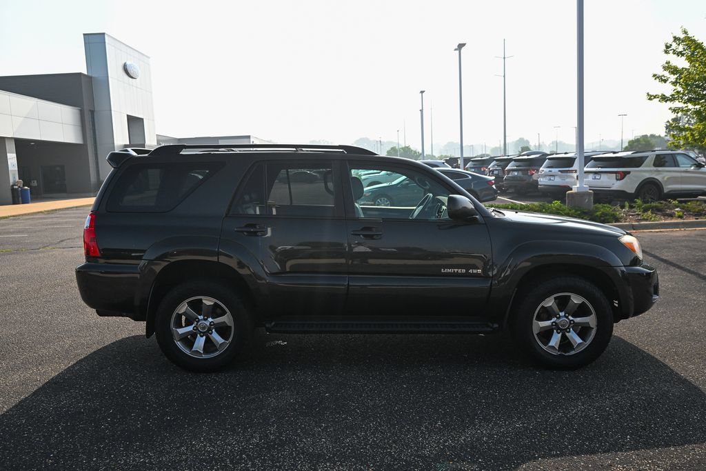 Used 2007 Toyota 4Runner Limited AWD/4WD image 3