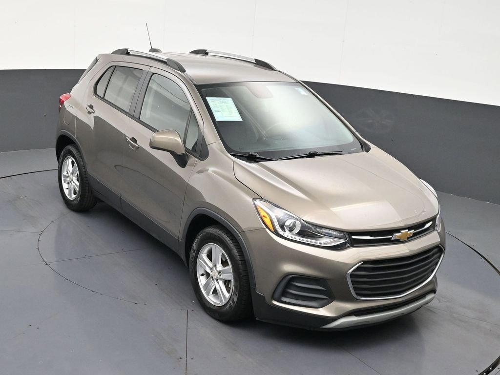 Used 2022 Chevrolet Trax LT w/ LT Convenience Package FWD image 19