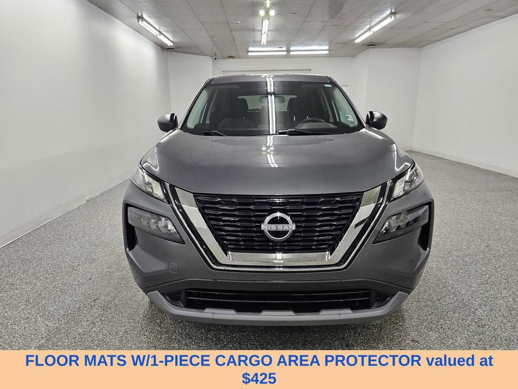 Used 2022 Nissan Rogue S AWD/4WD image 2