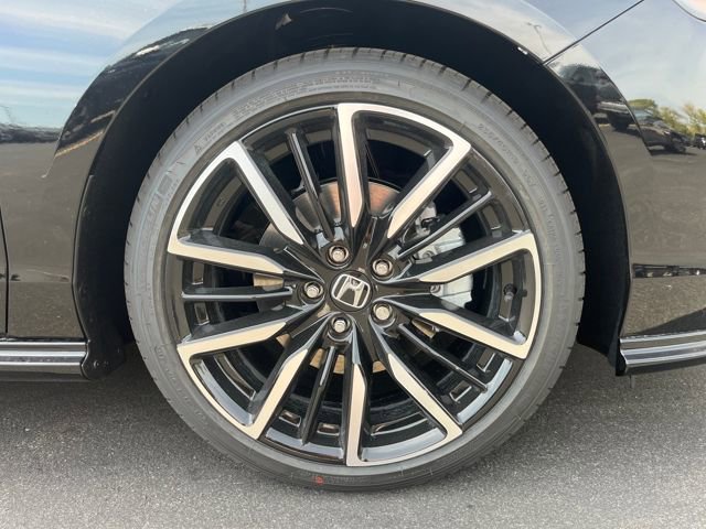 New 2025 Honda Accord Touring image 11