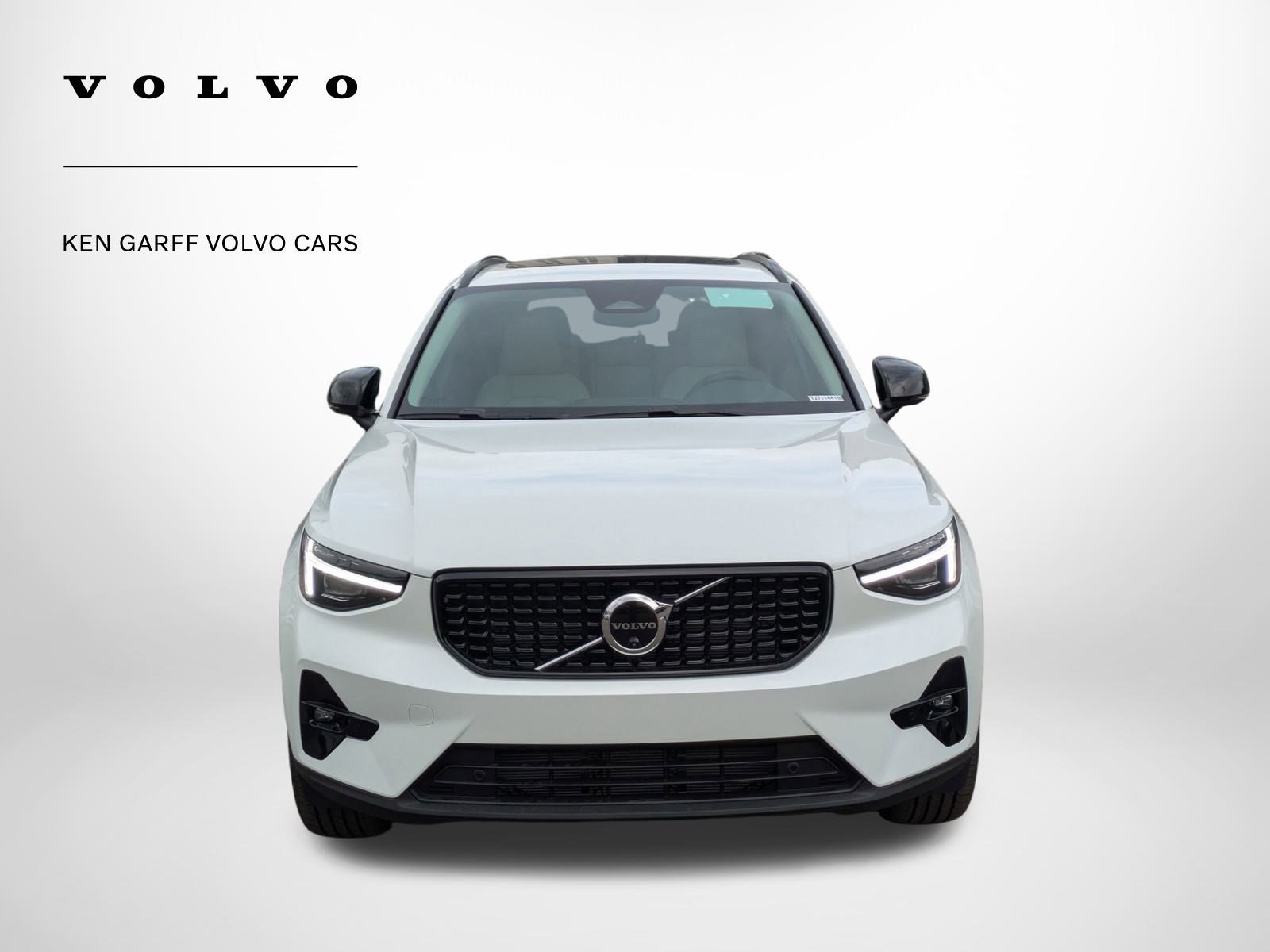 New 2026 Volvo XC40 B5 Plus w/ Protection Package Premier image 9