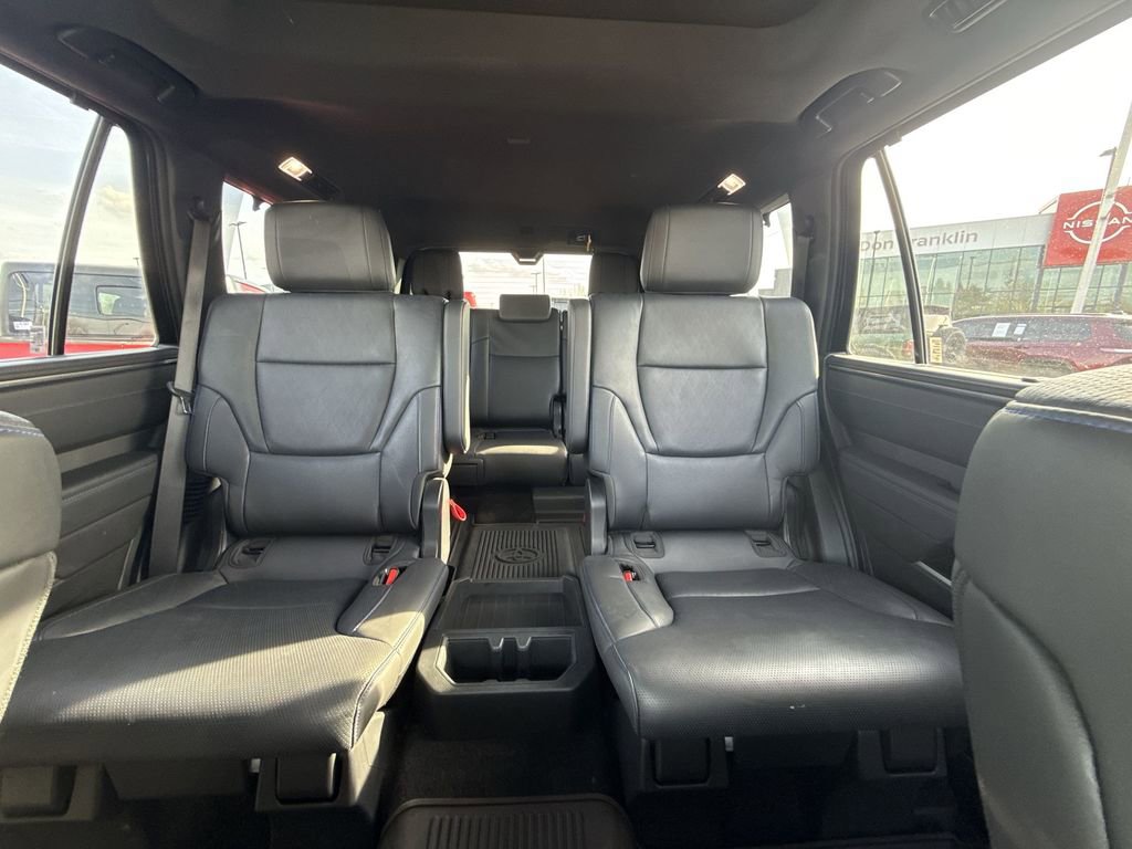 Used 2024 Toyota Sequoia Platinum AWD/4WD image 22