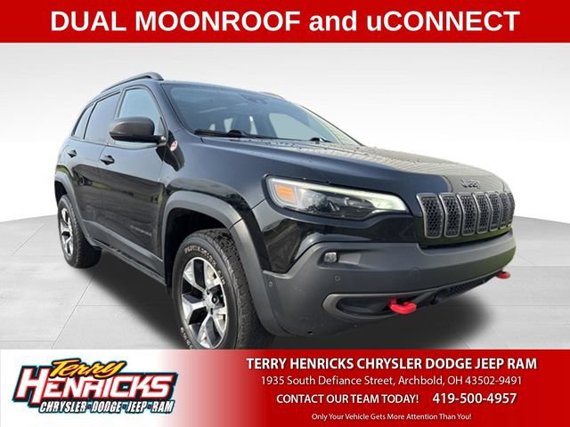 Used 2019 Jeep Cherokee Trailhawk AWD/4WD image 1
