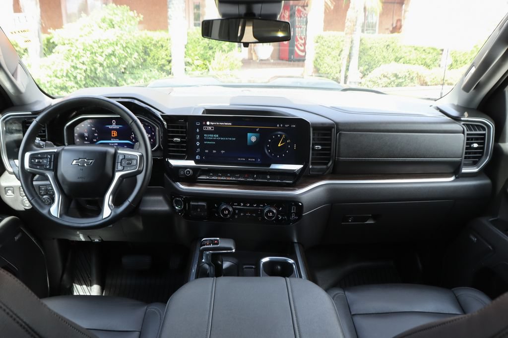 Used 2026 Chevrolet Silverado 1500 LT Trail Boss w/ LT Trail Boss Premium Package AWD/4WD image 26