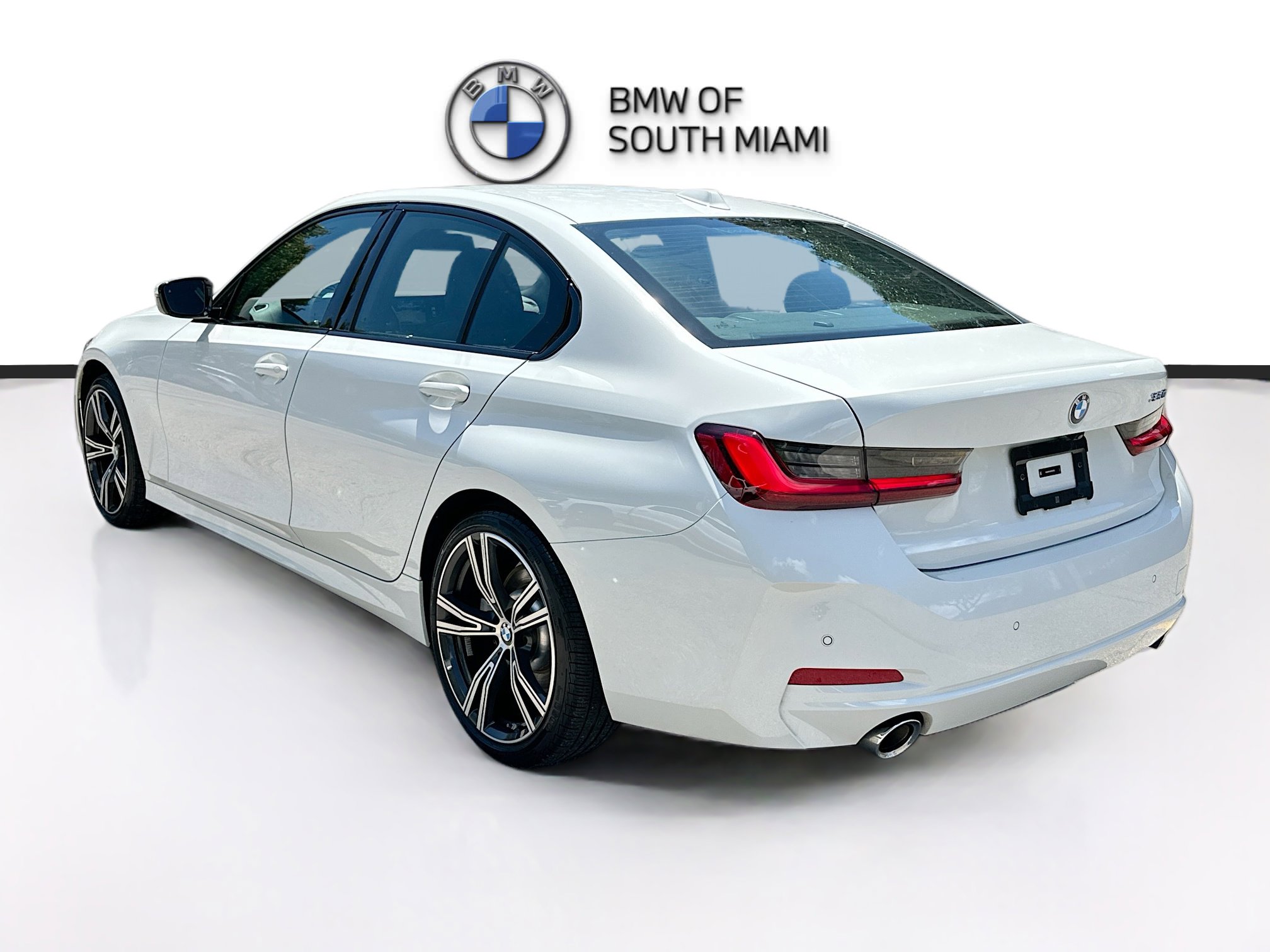 Certified 2023 BMW 330i Sedan w/ Driving Assistance Package RWD image 5