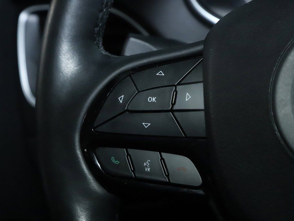 Used 2019 Jeep Cherokee Latitude Plus image 23