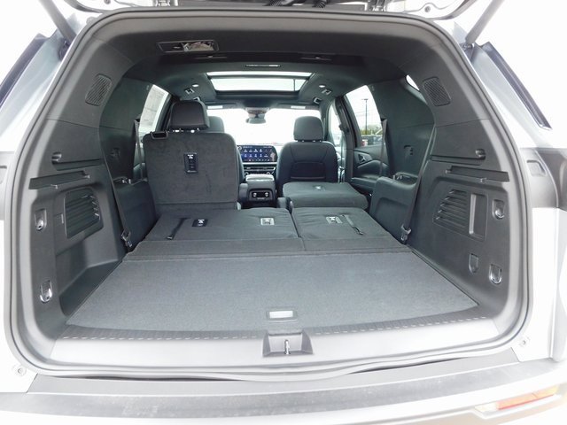 New 2026 Chevrolet Traverse LT w/ Sun and Wheel Package image 27