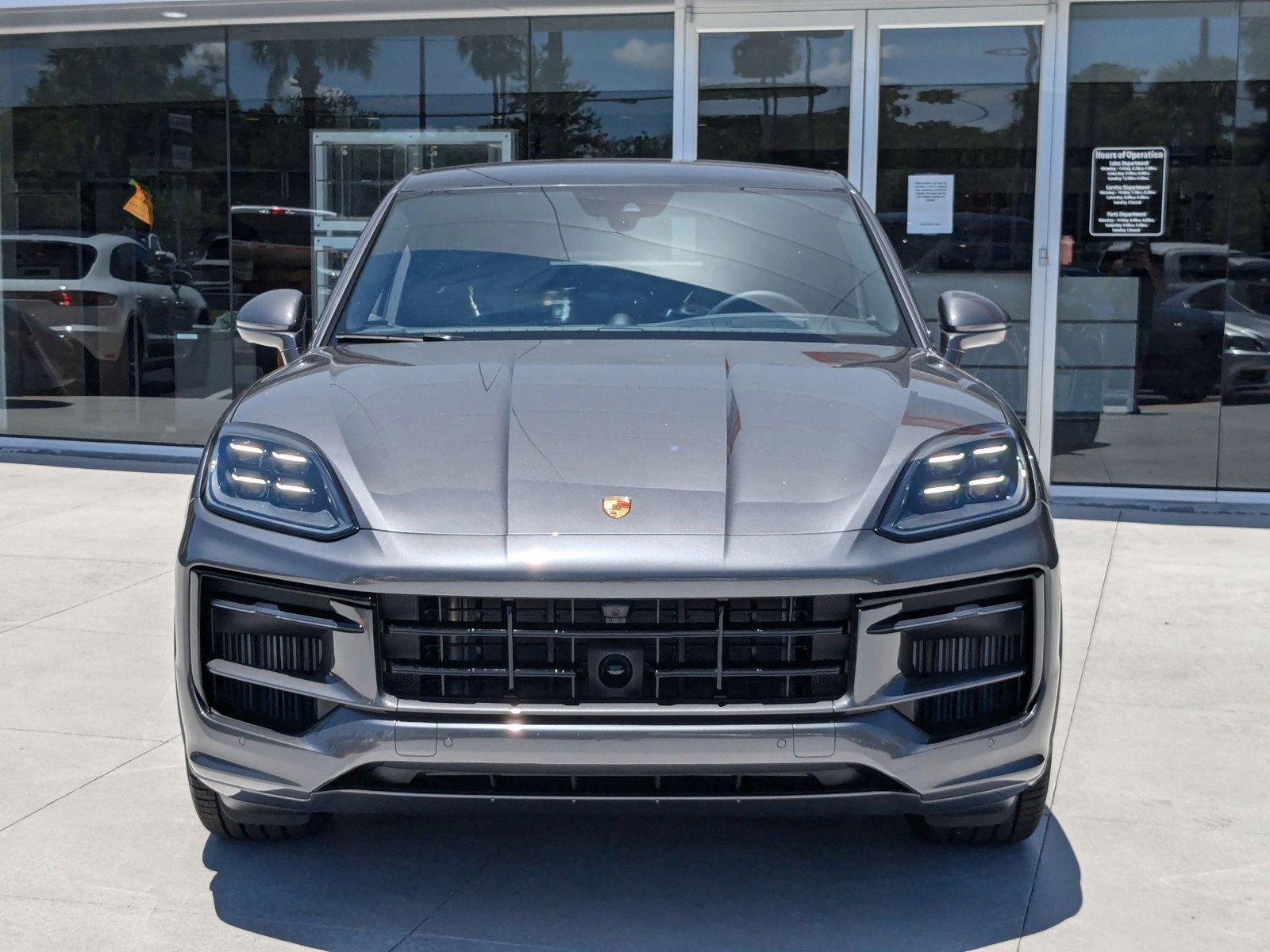 New 2025 Porsche Cayenne Coupe image 6