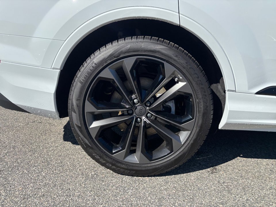 New 2026 Audi Q7 3.0T Premium Plus image 23