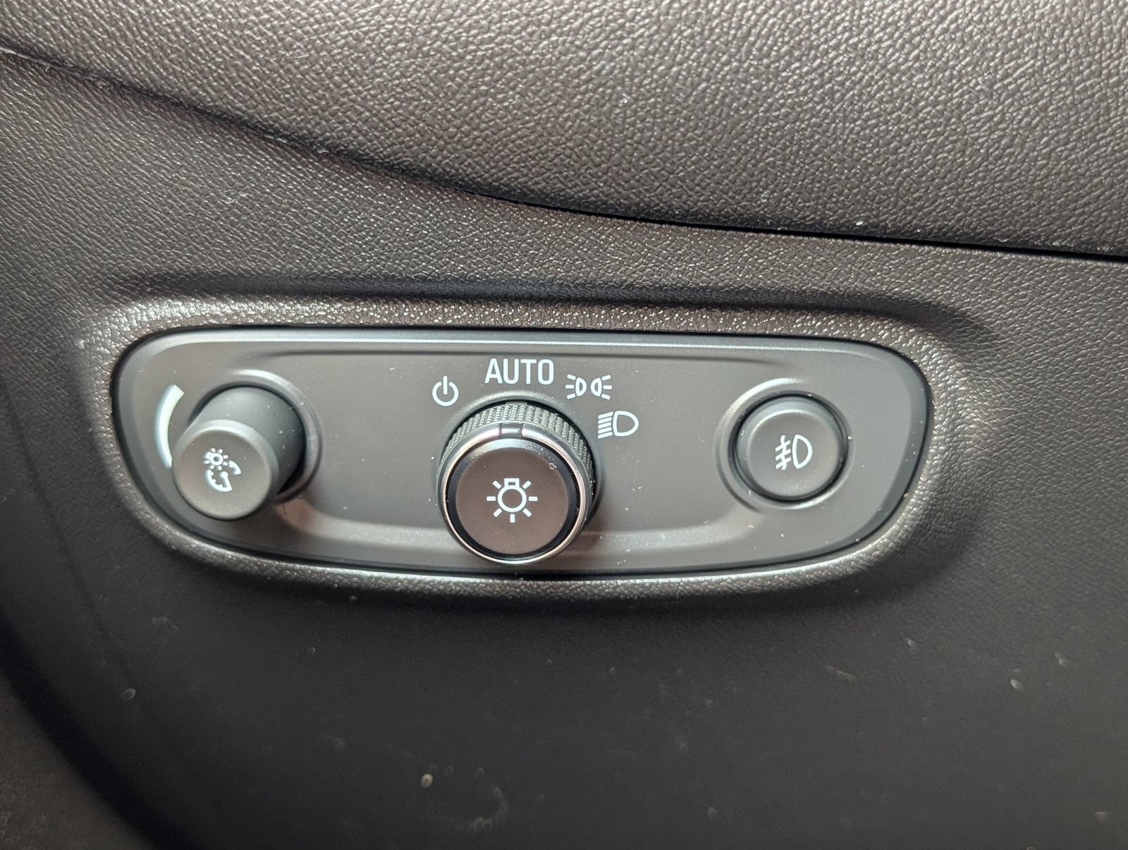 Used 2020 Chevrolet Equinox LT AWD/4WD image 25