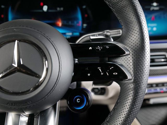 Used 2025 Mercedes-Benz GLS 63 AMG 4MATIC image 23