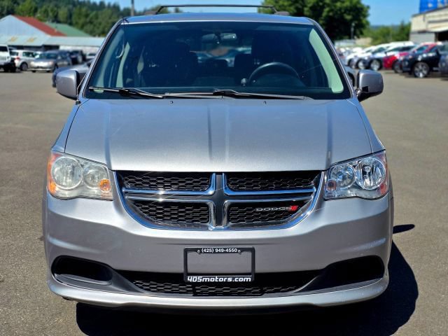 Used 2013 Dodge Grand Caravan SXT FWD image 2